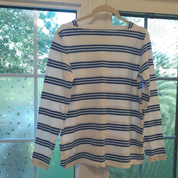 Vineyard Vines Ladies Top - Picture 2 of 4